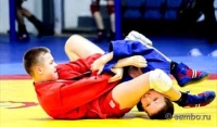 Во второй день в самбо без сенсаций