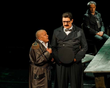 «Ревизор» от Рязанского ТЮЗа на московской сцене