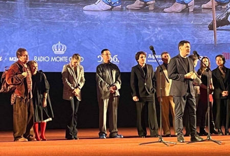 Киноверсия мюзикла Театра кукол Образцова «Рождественская история» (6+)