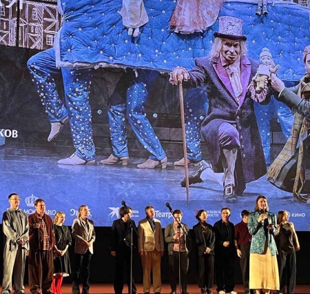 Киноверсия мюзикла Театра кукол Образцова «Рождественская история» (6+)