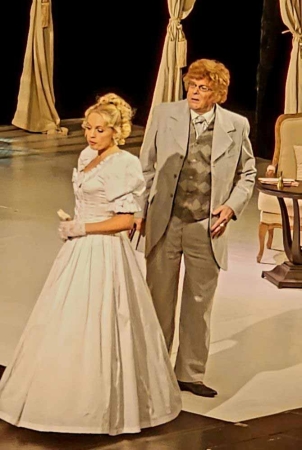 Писал Александр Николаевич Островский в своем бессмертном произведении – комедийной пьесе в пяти действиях «Волки и овцы». Так кто же мы – «волки» или «овцы»?