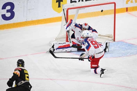 Москвичи проиграли в Череповце, а ярославцы победили на домашнем льду