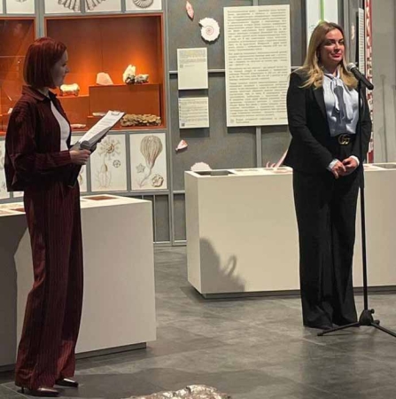 Выставка «Рейс в Мезозой: Планетарий - Метро»