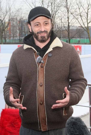 Флешмоб в костюмах героев сказки про Буратино