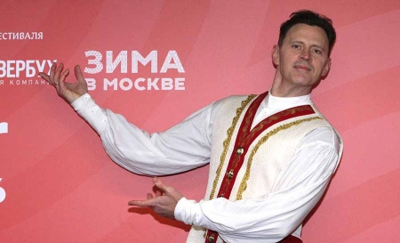 Флешмоб в костюмах героев сказки про Буратино