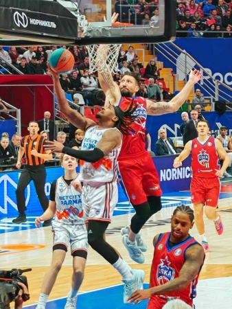 ЦСКА практически в два раза перебросал «Парму».