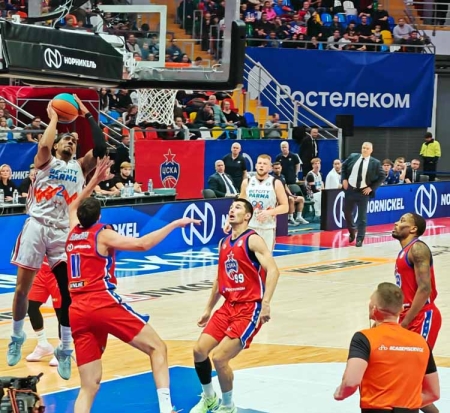 ЦСКА практически в два раза перебросал «Парму».