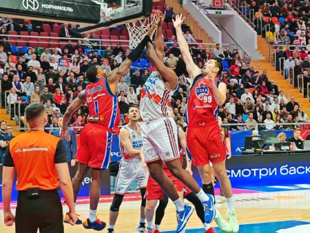 ЦСКА практически в два раза перебросал «Парму».