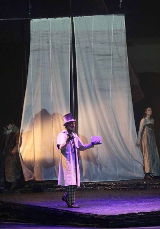 «Грусть в обществе смешна, а слишком большая весёлость неприлична»