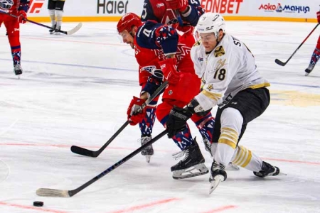 Москвичи проиграли в Череповце, а ярославцы победили на домашнем льду