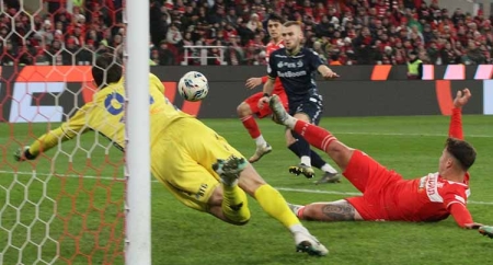 И.О. шное дерби