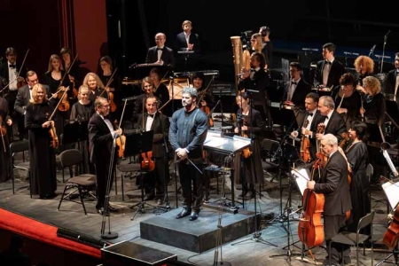 «Для меня Россия - страна простора, страна песни, страна печали, страна минора, страна Христа»