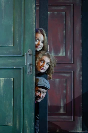 От «элегической комедии» Леонида Зорина  до «элегического анекдота»  Олега Леушина