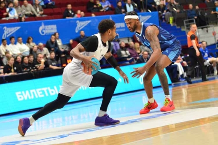 «Зенит» баскетбольный «переплыл» красноярский «Енисей»