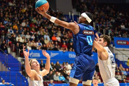 «Зенит» баскетбольный «переплыл» красноярский «Енисей»