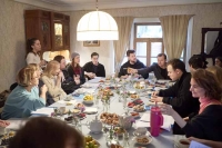 В Театре Маяковского началась работа над спектаклем «Каренина. Том второй» Л.Н.Толстого в постановке художественного руководителя Егора Перегудова.