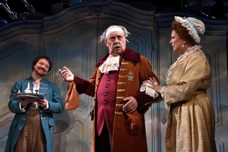 «Расстроенная семья» (12+) от Екатерины Ii в постановке Андрея Максимова