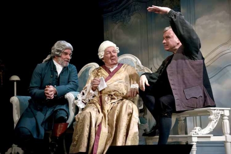 «Расстроенная семья» (12+) от Екатерины Ii в постановке Андрея Максимова