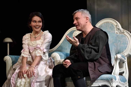 «Расстроенная семья» (12+) от Екатерины Ii в постановке Андрея Максимова