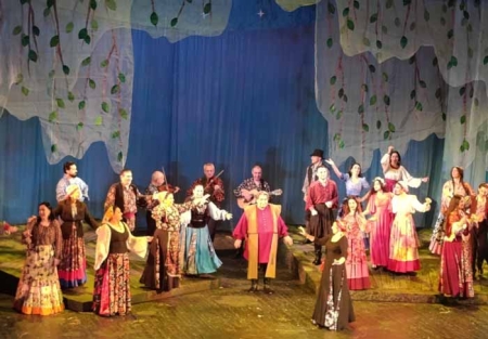 «Притча о добре, которое неизменно побеждает зло» - премьера в театре «Ромэн»