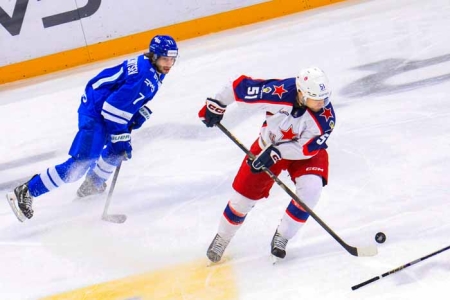 Столичное хоккейное дерби в пользу армейцев