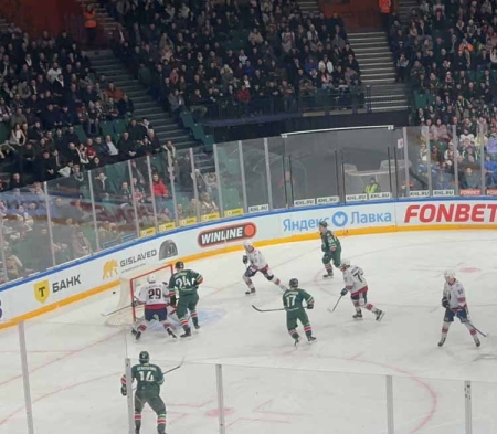 Хоккейные поединки в Москве и Казани