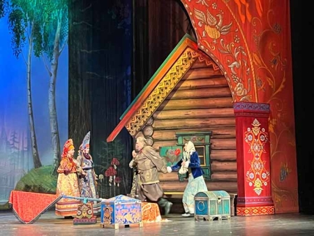 Обновлённый «Аленький цветочек» в театре Пушкина