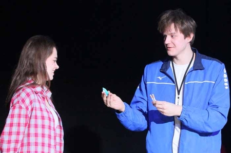 «Восьмиклассница» (16+) – премьера в Маяковке