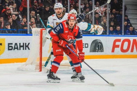 Хоккейные матчи в Москве и Ярославле