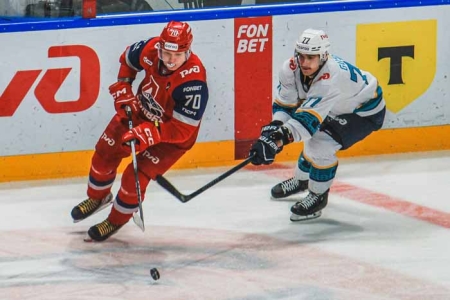 Хоккейные матчи в Москве и Ярославле