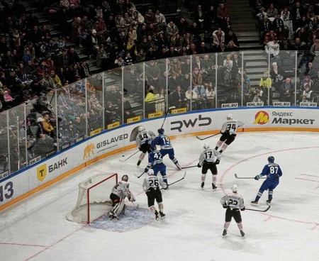 Хоккейные матчи в Москве и Ярославле