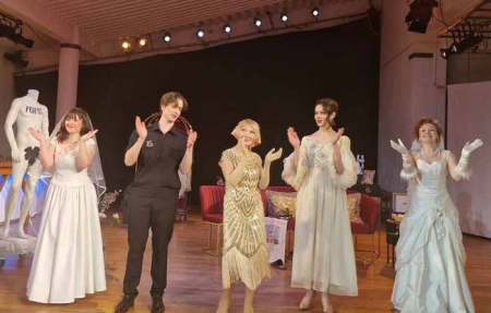 «Легко, искрометно, пластично. И актеры прекрасные!»