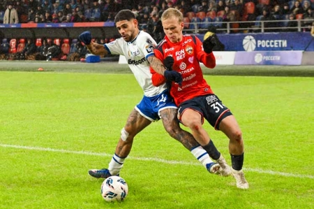 Три футбольных матча в день 8 марта