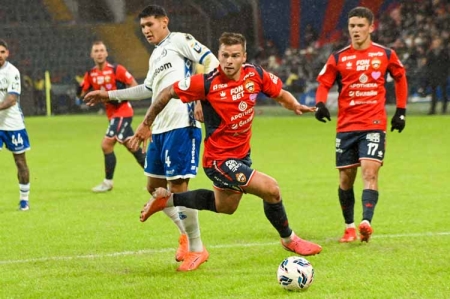 Три футбольных матча в день 8 марта