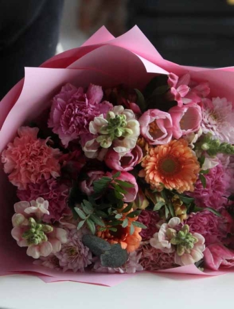 Лучшая актриса страны открыла персональную выставку в День Рождения