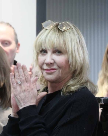 Лучшая актриса страны открыла персональную выставку в День Рождения