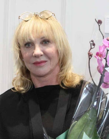 Лучшая актриса страны открыла персональную выставку в День Рождения