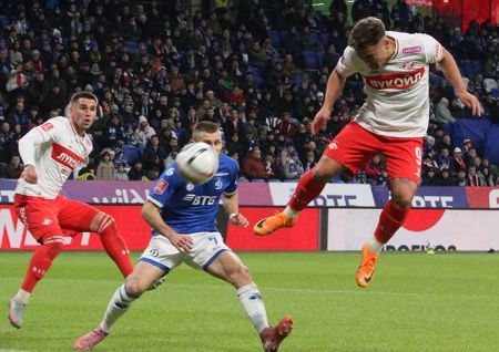 Спартаковские болельщики явно лучше красно-белых футболистов