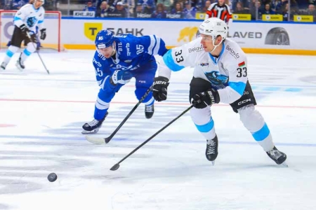 Хоккейные разборки динамовцев Москвы и Минска