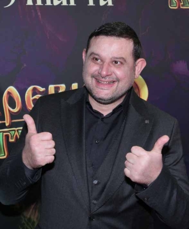 Премьера в «Октябре»