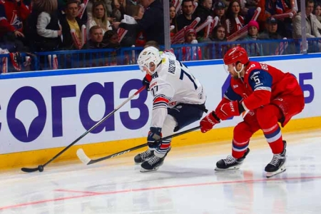 Хоккейный «Локомотив» победой завершил регулярку