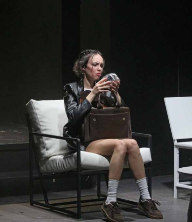 И снова о любви - спектакль «Ближе» (18+) в Театре Ермоловой