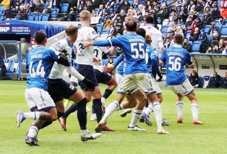 «Динамо» выигрывает, ЦСКА проигрывает – рестарт московских клубов в чемпионате