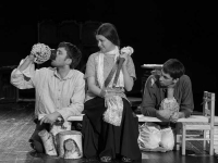 Премьера спектакля «Корова»