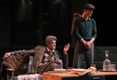 Выверенная герметичная драма с изящной палитрой иронии