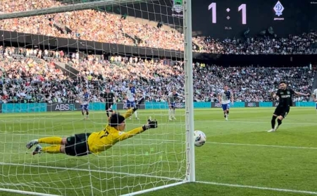 «Краснодар» и «Зенит» синхронно победили