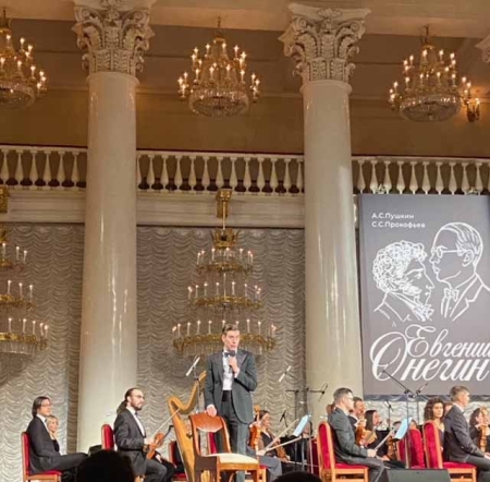 Литературный вечер? Нет. Это было таинство