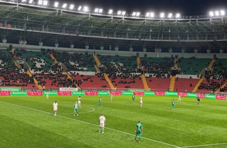 «Краснодар» и «Зенит» продолжают гонку за чемпионством