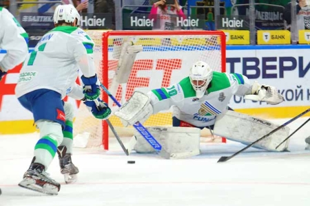 «Локомотив» выиграл и второй матч серии с «Салаватом»