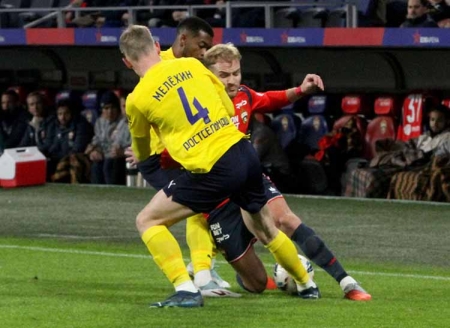 Челестини: чемодан, вокзал, Европа